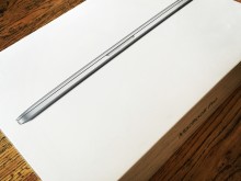MacBook Pro box